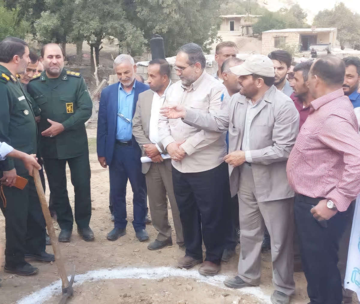 ۱۰ واحد مسکونی در روستای جلاله پاتاوه کلنگ‌زنی شد