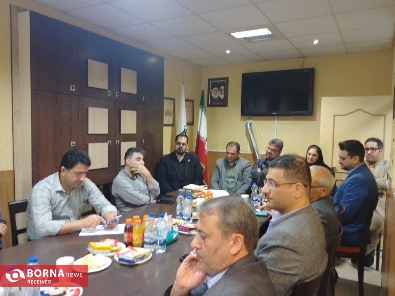 برگزاری جلسه هماندیشی خانه مطبوعات گیلان با مدیران روابط عمومی دستگاههای اجرایی برگزاری جلسه هماندیشی خانه مطبوعات گیلان با مدیران روابط عمومی دستگاههای اجرایی