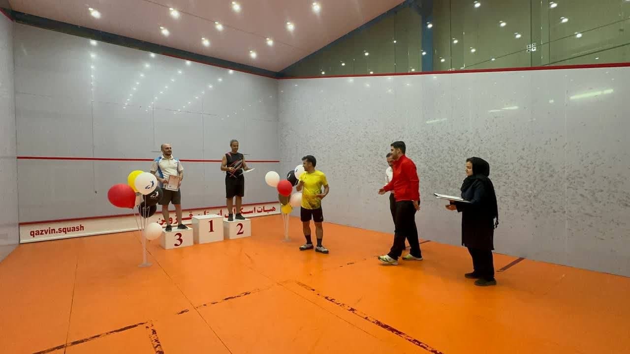 مسابقات اسکواش در قزوین برگزار شد مسابقات اسکواش در قزوین برگزار شد