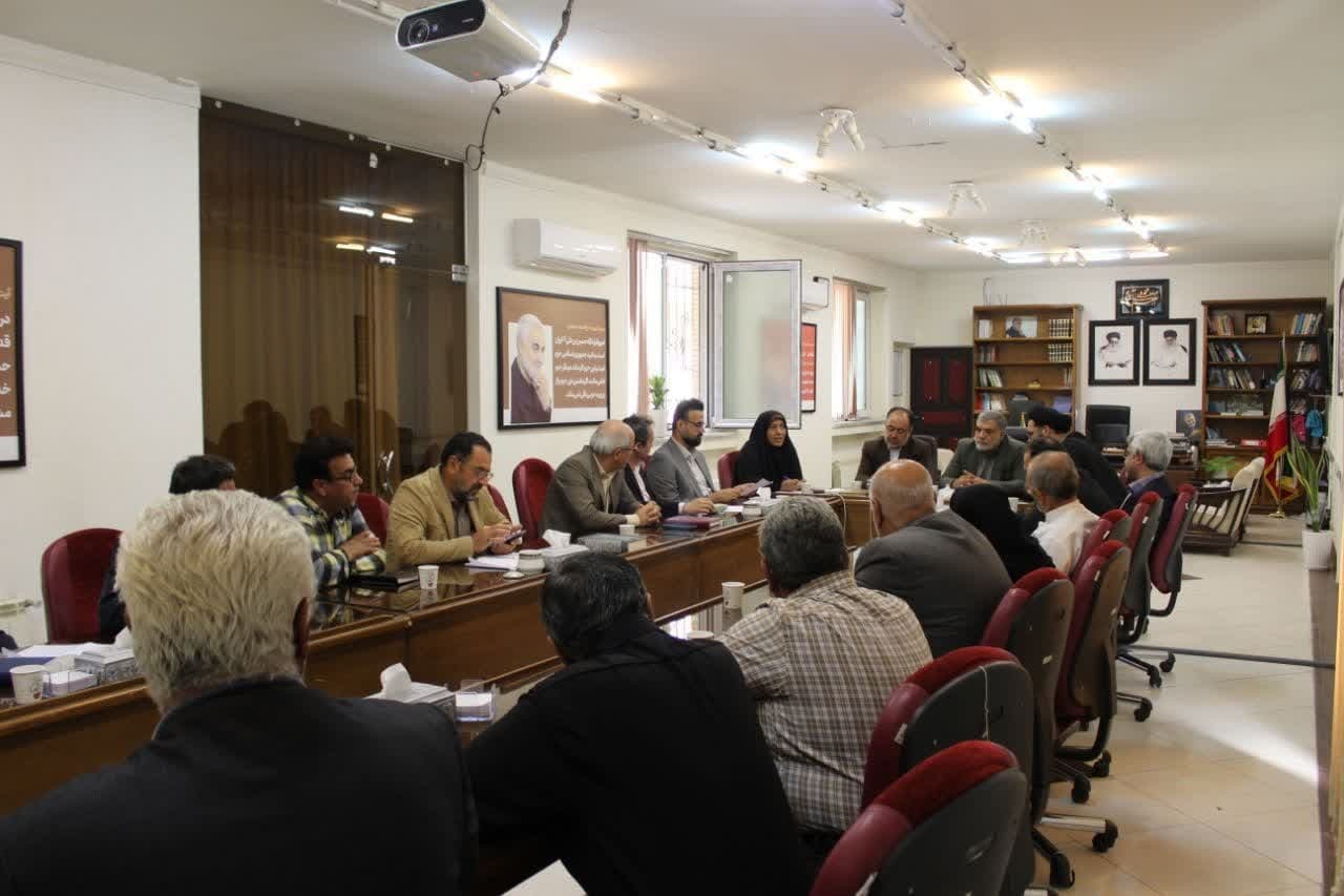 مشکلات زمین های اوقافی در قزوین بررسی شد