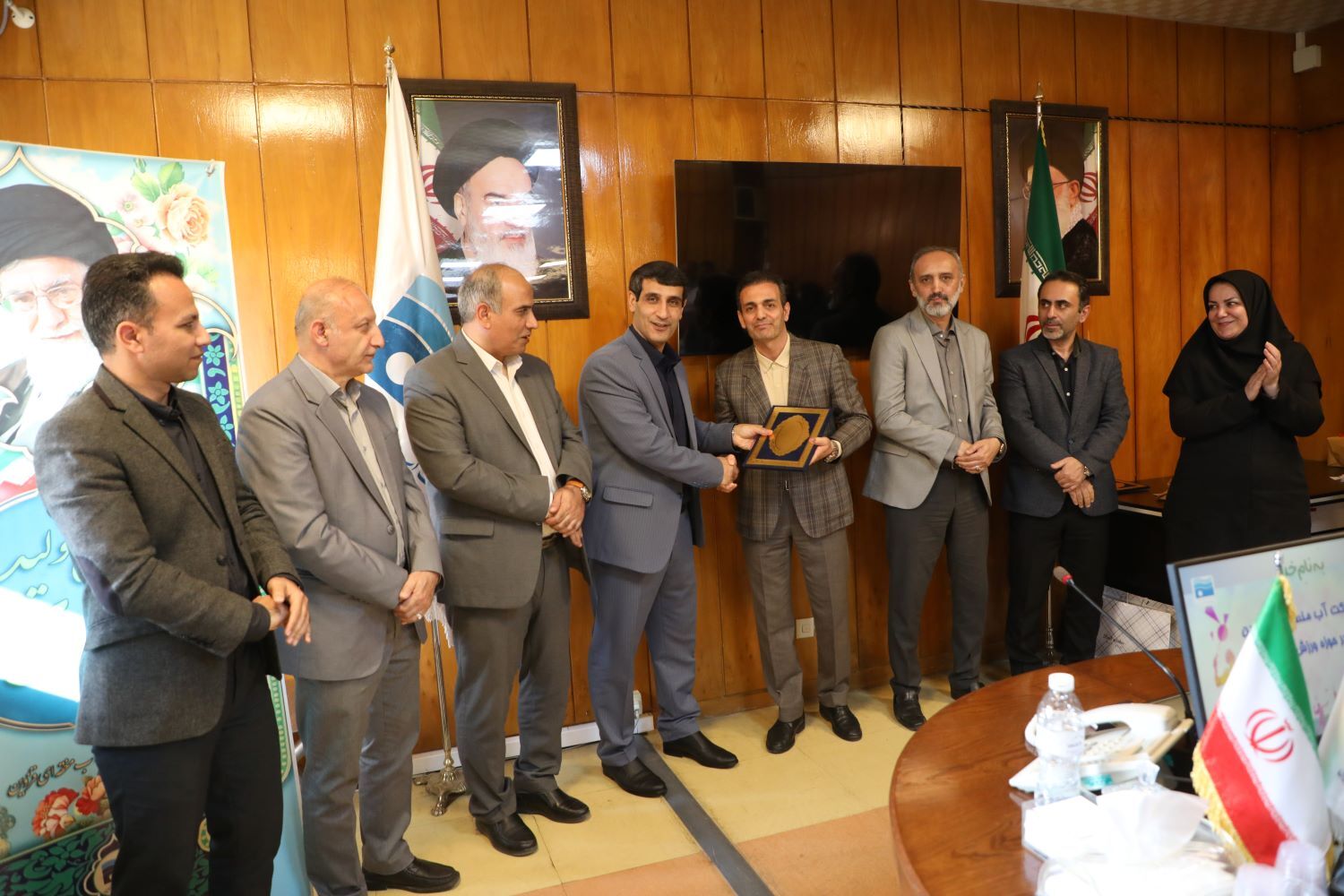 اختتامیه جشنوارههای فرهنگی و ورزشی شرکت آب منطقهای قزوین برگزار شد اختتامیه جشنوارههای فرهنگی و ورزشی شرکت آب منطقهای قزوین برگزار شد