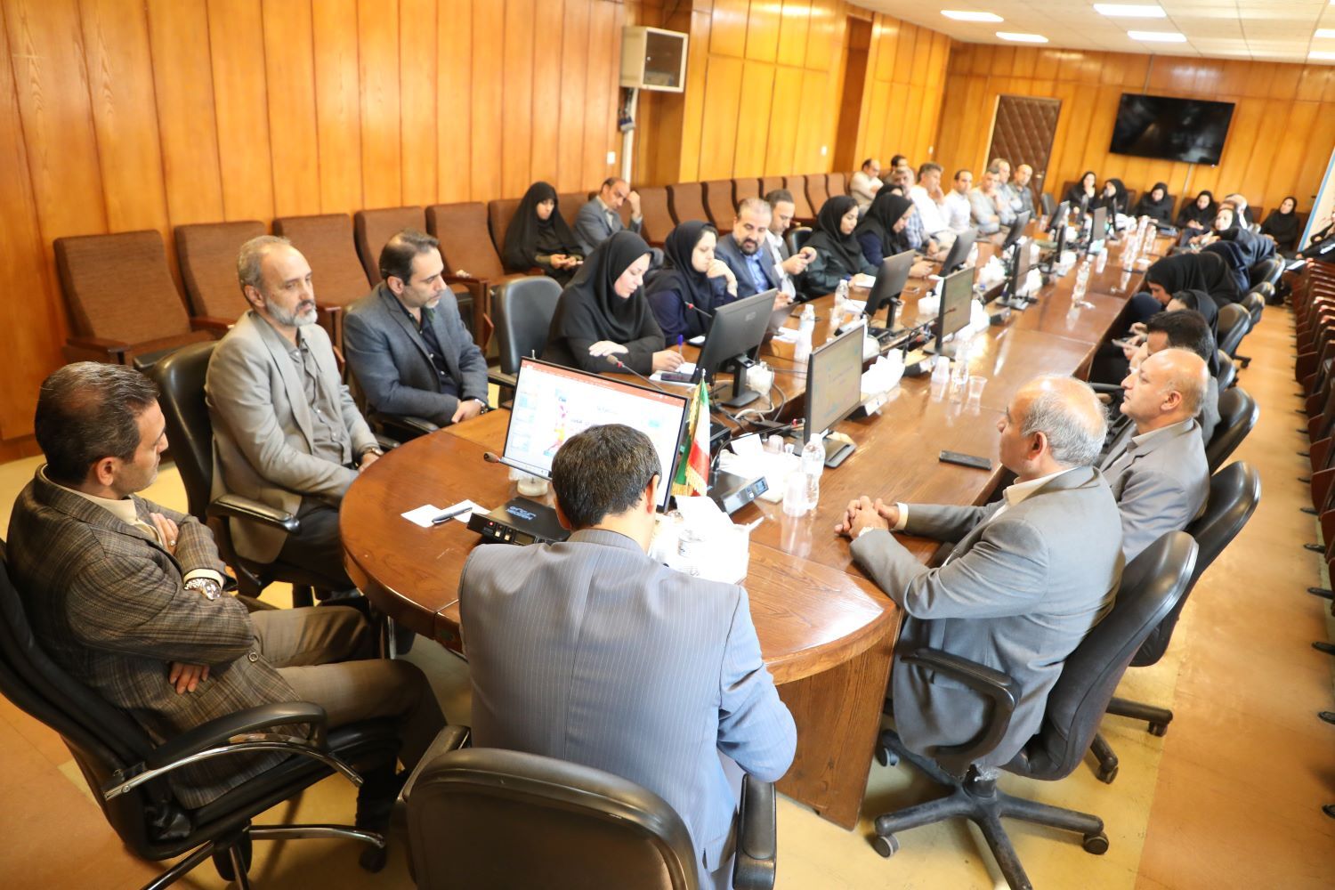 اختتامیه جشنوارههای فرهنگی و ورزشی شرکت آب منطقهای قزوین برگزار شد اختتامیه جشنوارههای فرهنگی و ورزشی شرکت آب منطقهای قزوین برگزار شد