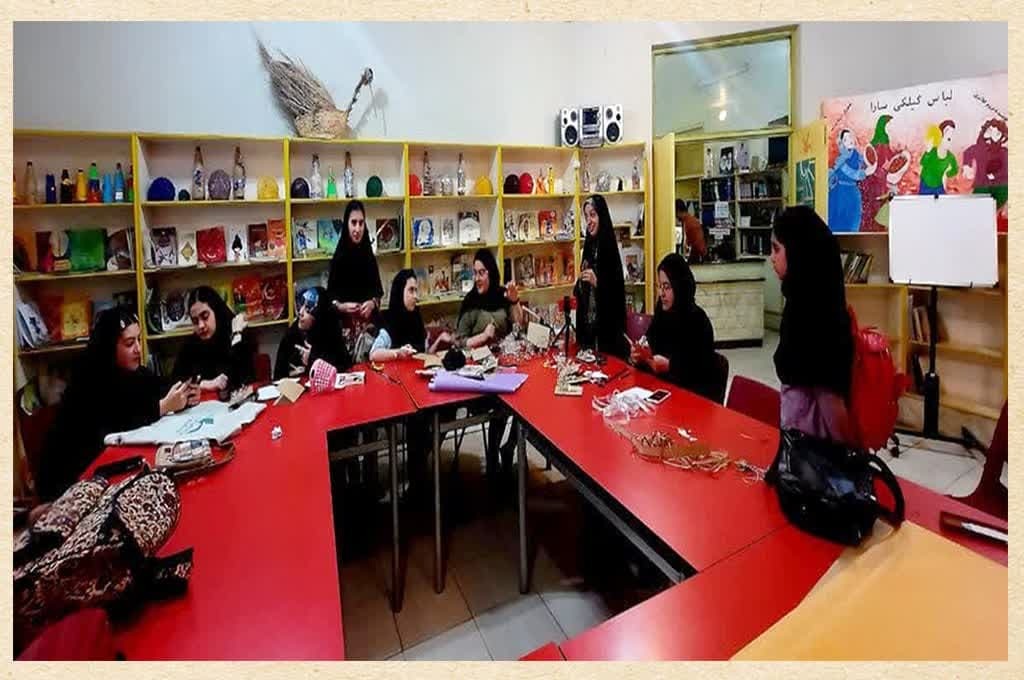 راهیابی دختران کتابخوان گیلانی به مرحله پایانی رویداد ملی کتابال راهیابی دختران کتابخوان گیلانی به مرحله پایانی رویداد ملی کتابال