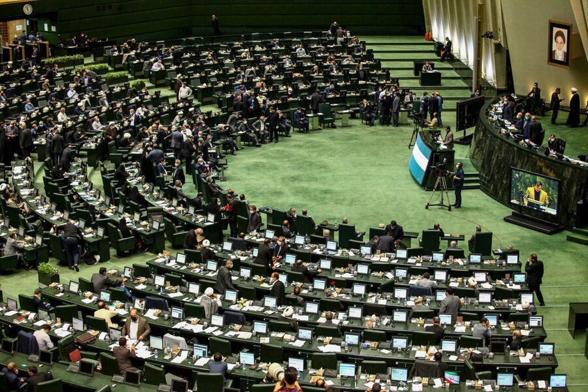 حاجی بابایی: گزارش تفریغ بودجه ۱۴۰۲ تا ۱۵ آبان به مجلس می‌رسد