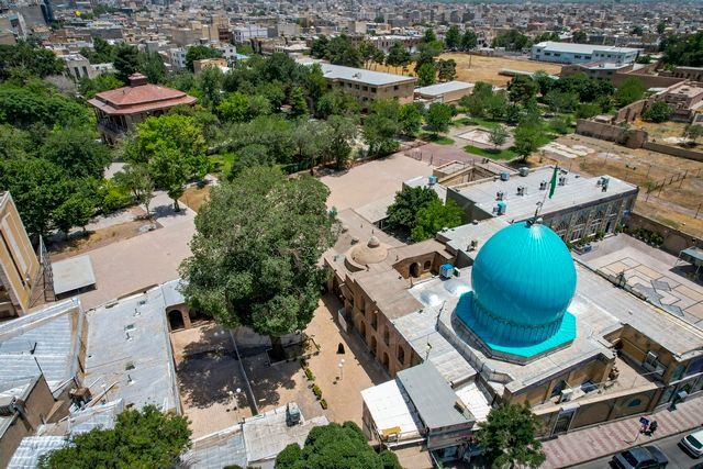 ادامه طرح توسعه امامزاده حسین(ع) و بقعه چهارانبیا توسط اوقاف اجرایی می شود