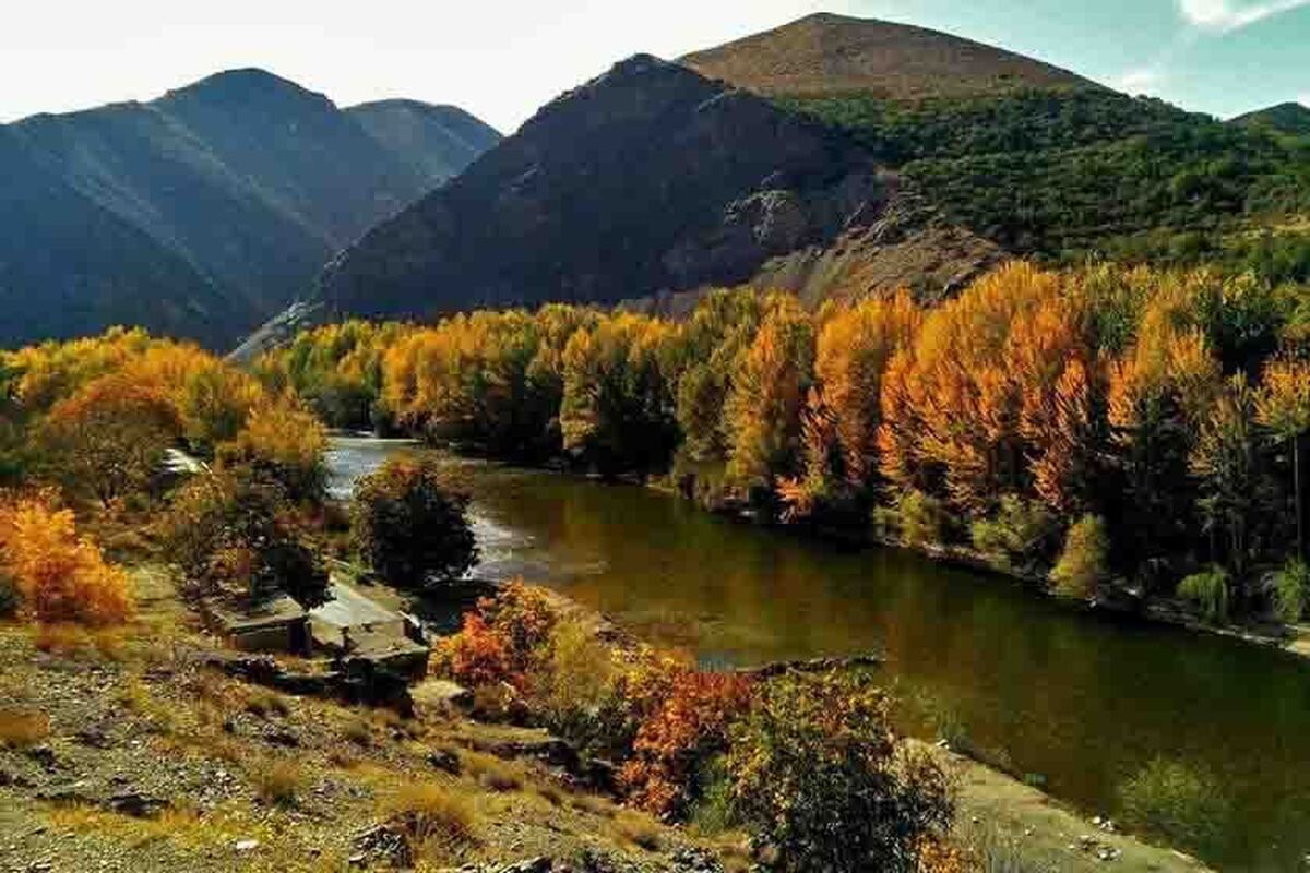 حتما در پاییز روستای «برگ جهان» را ببینید!