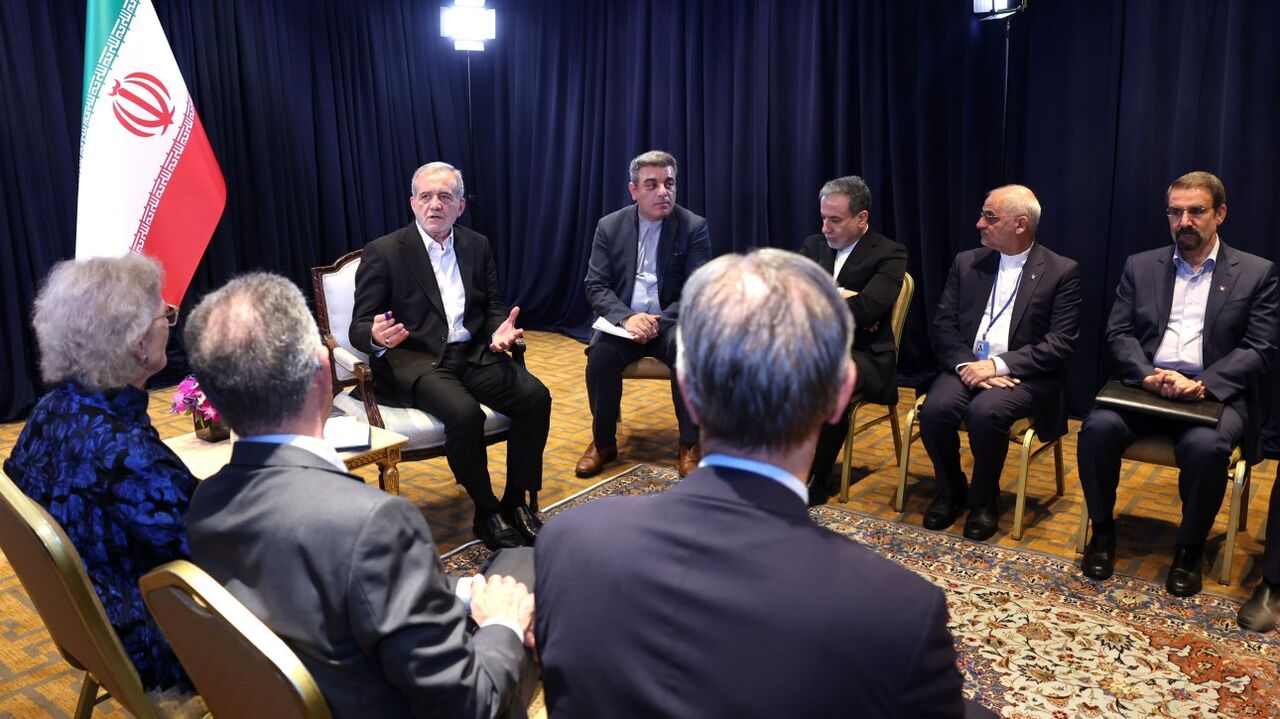 در نخستین روز حضور پزشکیان در نیویورک چه گذشت؟ در نخستین روز حضور پزشکیان در نیویورک چه گذشت؟