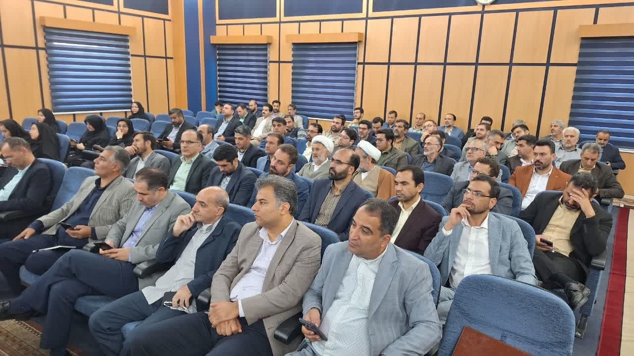 اراده تکوینی نظام، اجرای عدالت و مبارزه با تبعیض است 