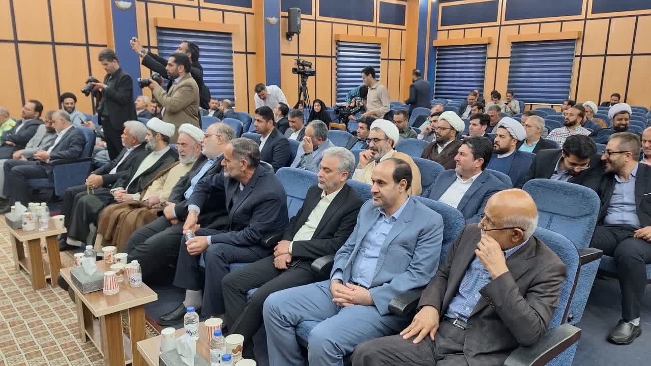 اراده تکوینی نظام، اجرای عدالت و مبارزه با تبعیض است 