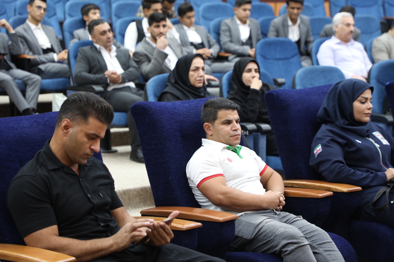 مراسم تجلیل از افتخارآفرینان جهانی و آسیایی خوزستان برگزار شد