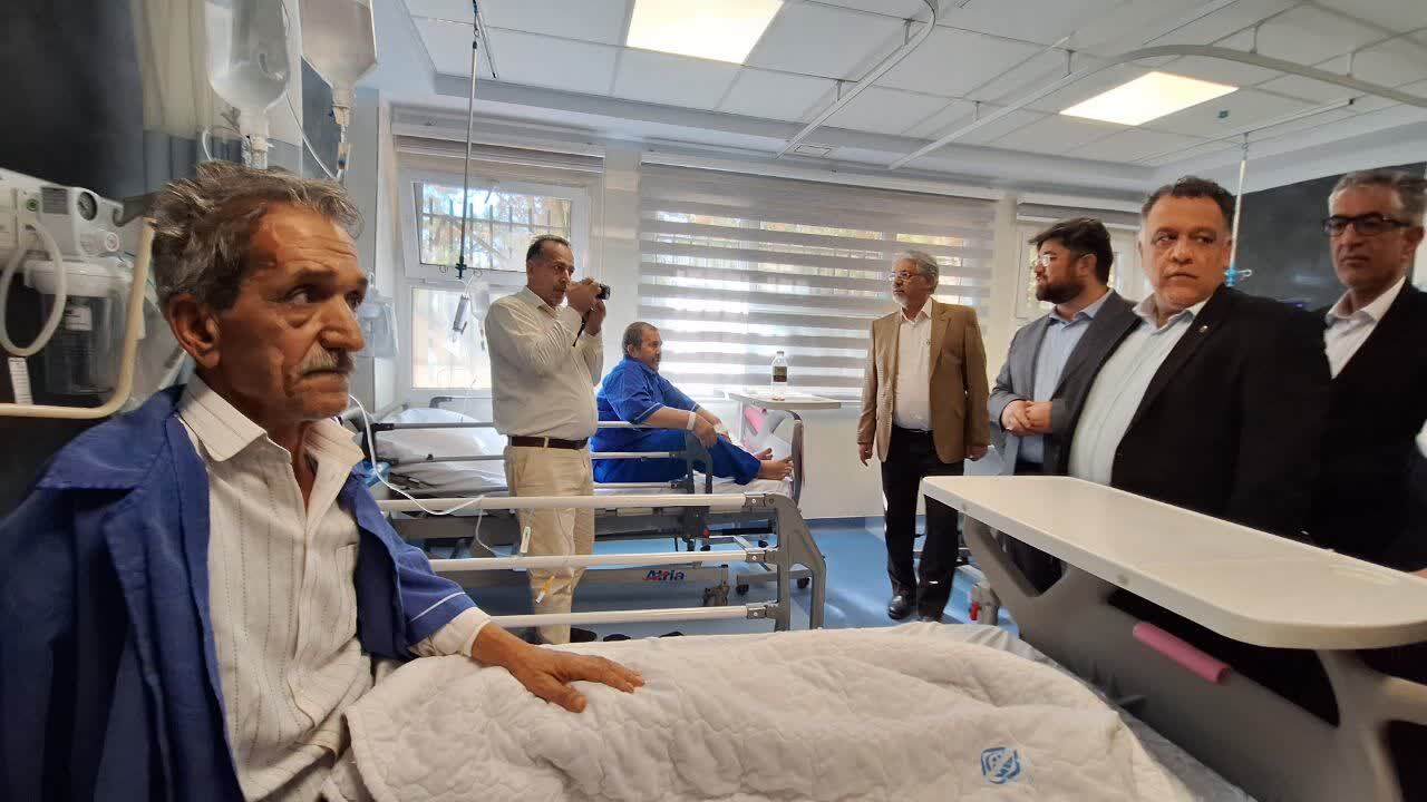 مدیرعامل سازمان تامین اجتماعی از بیمارستان تامین اجتماعی تاکستان بازدید کرد