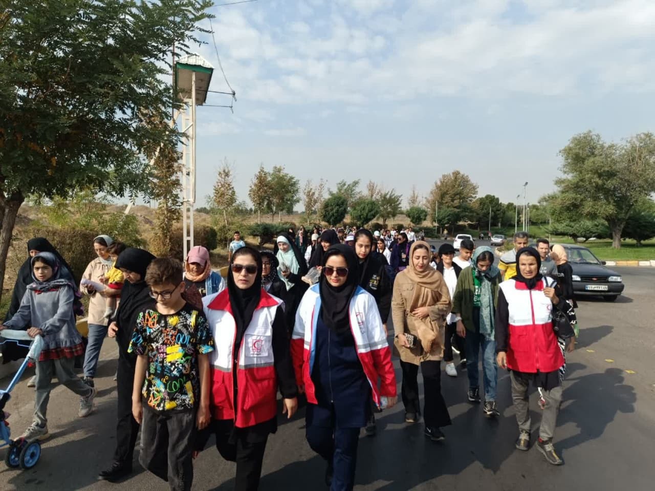 همایش بزرگ پیاده روی خانواده در شهر بیدستان برگزارشد