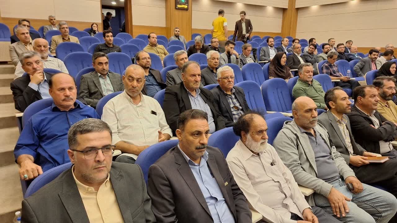 مدیریت ضعیف در شستا موجب هدر رفتن ثروت های سازمان تامین اجتماعی شده است مدیریت ضعیف در شستا موجب هدر رفتن ثروت های سازمان تامین اجتماعی شده است