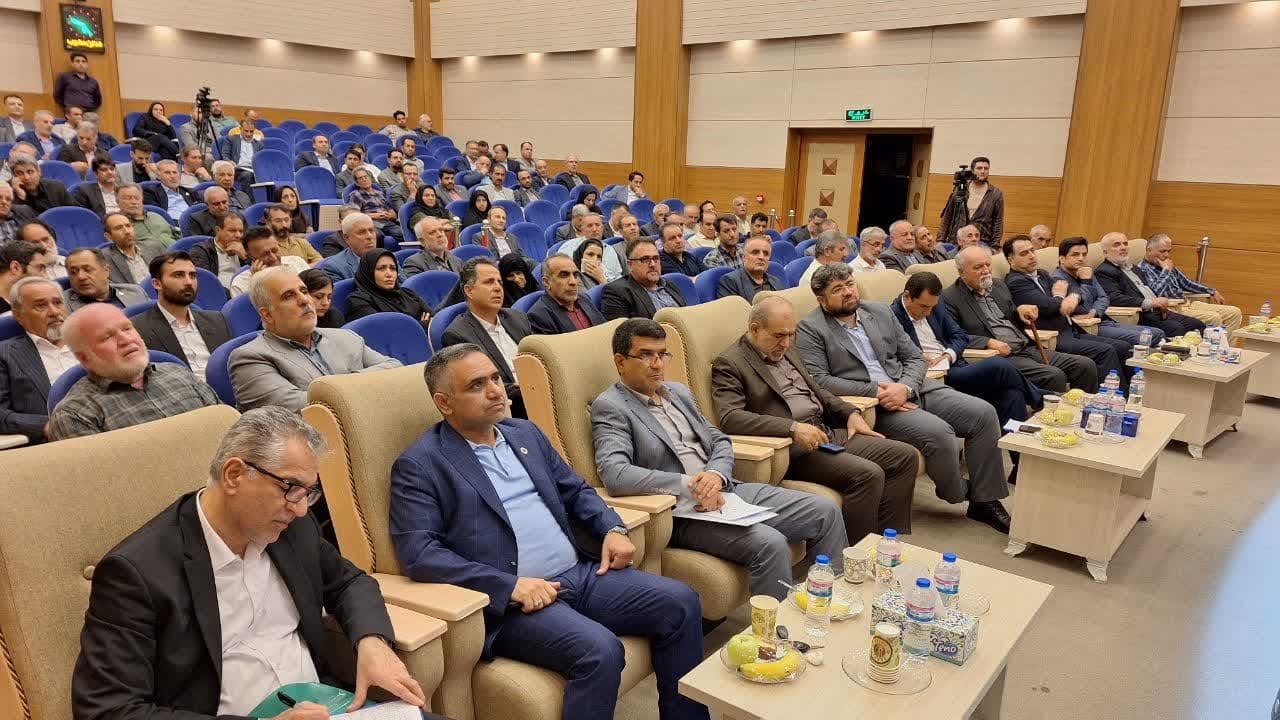 مدیران برای حل مشکلات جامعه کارگری و بازنشستگان عزم جدی ندارند