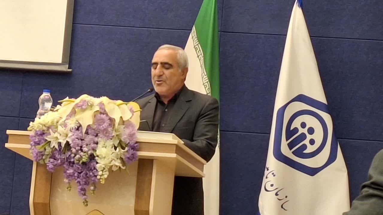 مدیران برای حل مشکلات جامعه کارگری و بازنشستگان عزم جدی ندارند