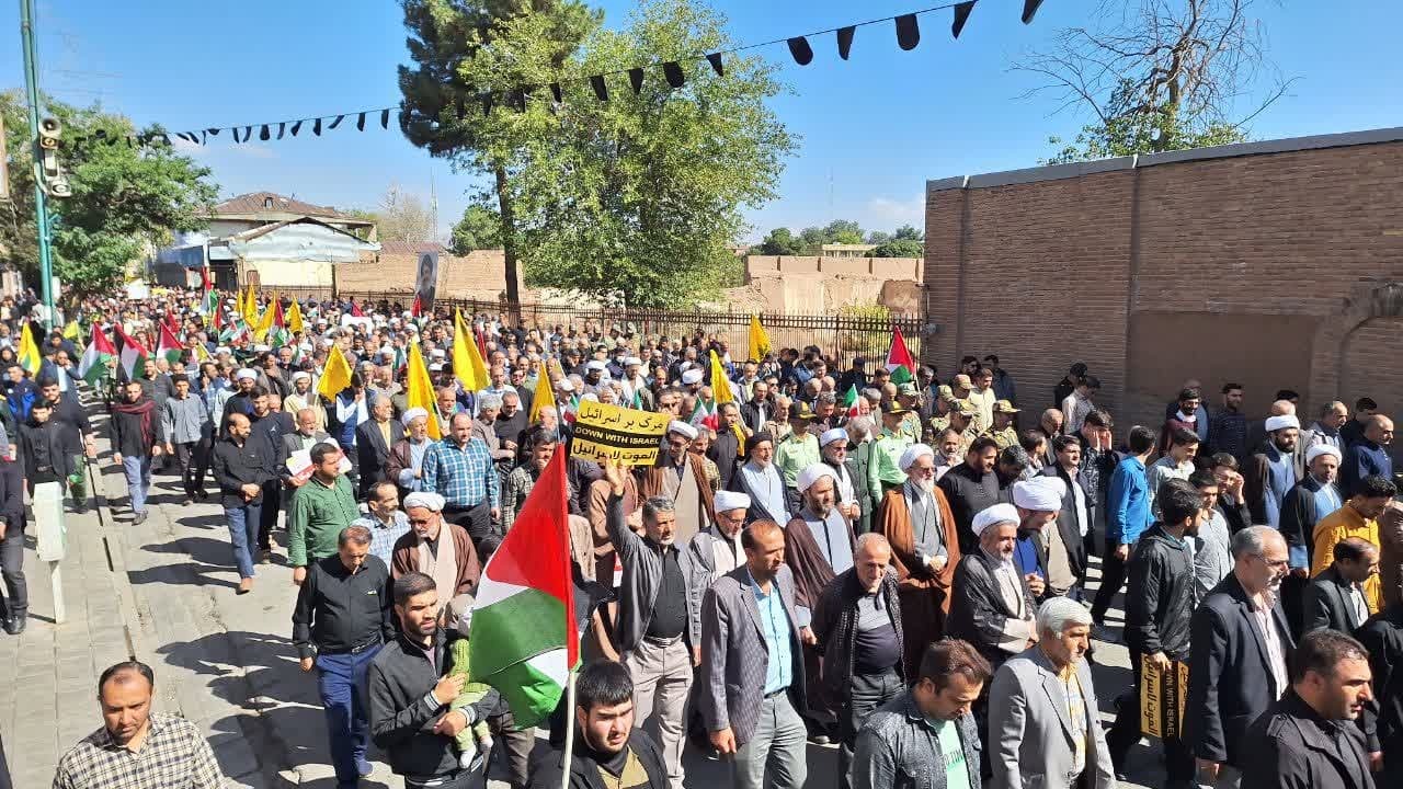 اسرائیل رژیم جنایتکار ، بی ریشه و شیطانی و روبه نابودی است که دچار جنون شده است