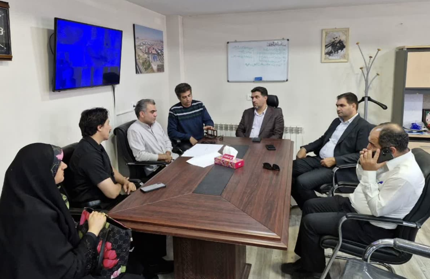 مدیرعامل شرکت شهرک های صنعتی قزوین از چند واحد تولیدی بازدید کرد