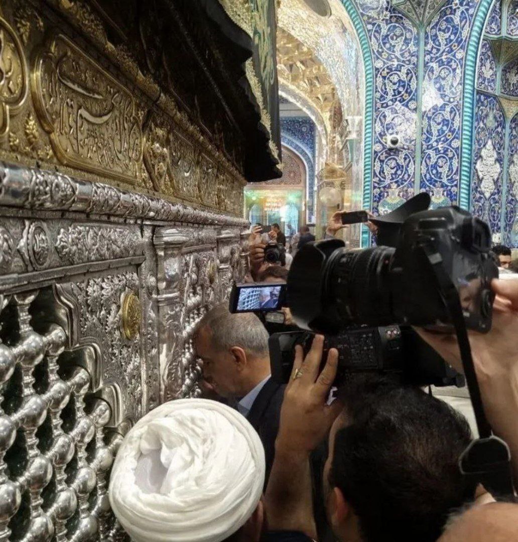 رئیس جمهور وارد قم شد