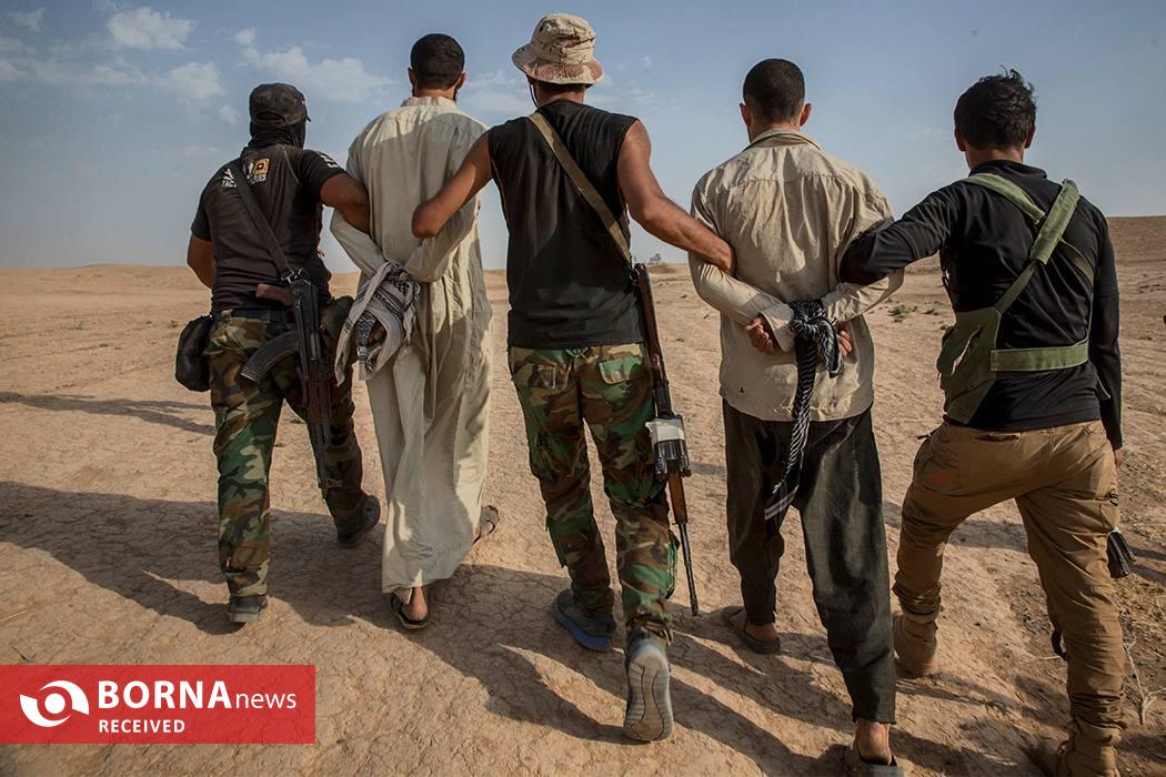 روایت عکاس ایرانی از لحظات جنگ داعش/جنگ انتخاب می‌کند که چه کسی به آن برود!