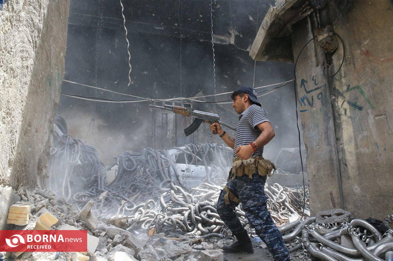 روایت عکاس ایرانی از لحظات جنگ داعش/جنگ انتخاب می‌کند که چه کسی به آن برود!