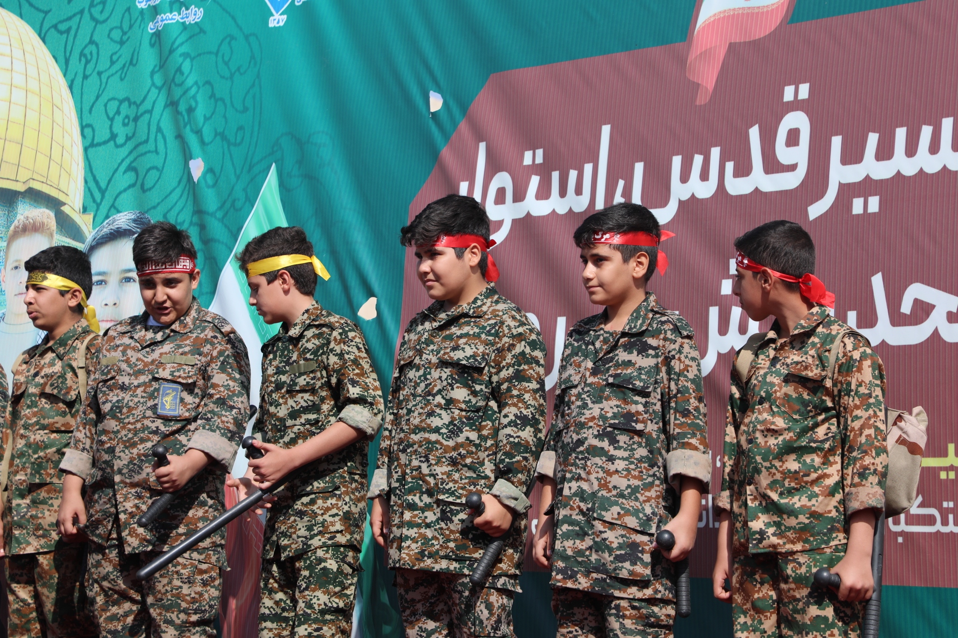 استاندار خوزستان: پاسخ درس‌آموزی با تدبیر مقام معظم رهبری به رژیم صهیونیستی داده خواهد شد