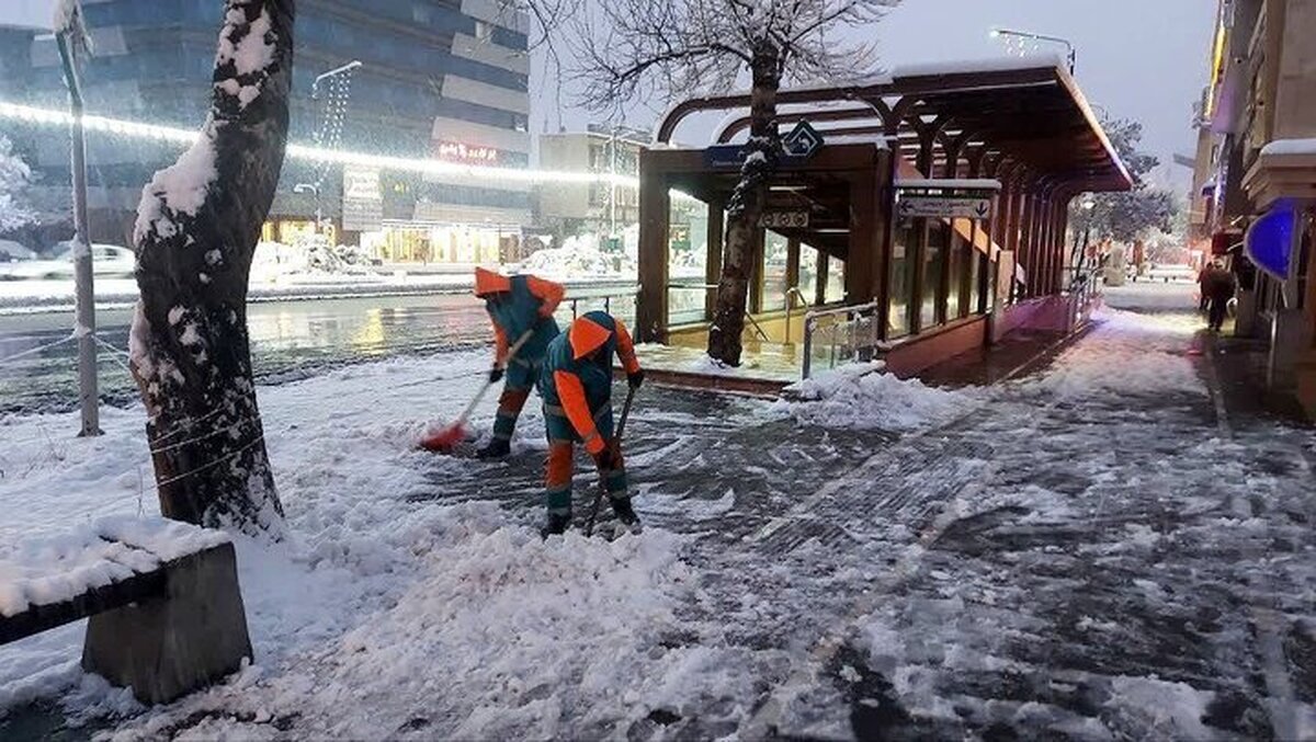 ۱۹ ایستگاه برف‌روبی در شهر سنندج برپا می‌شود