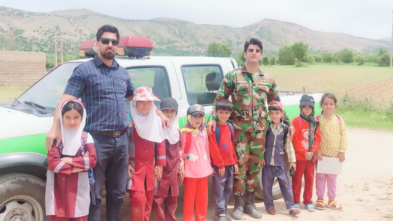 سلیمانی: دانش آموزان عضوی از «همیاران طبیعت» و همکار جنگلبانان هستند/ تولیدی سلیمانی: دانش آموزان عضوی از «همیاران طبیعت» و همکار جنگلبانان هستند/ تولیدی