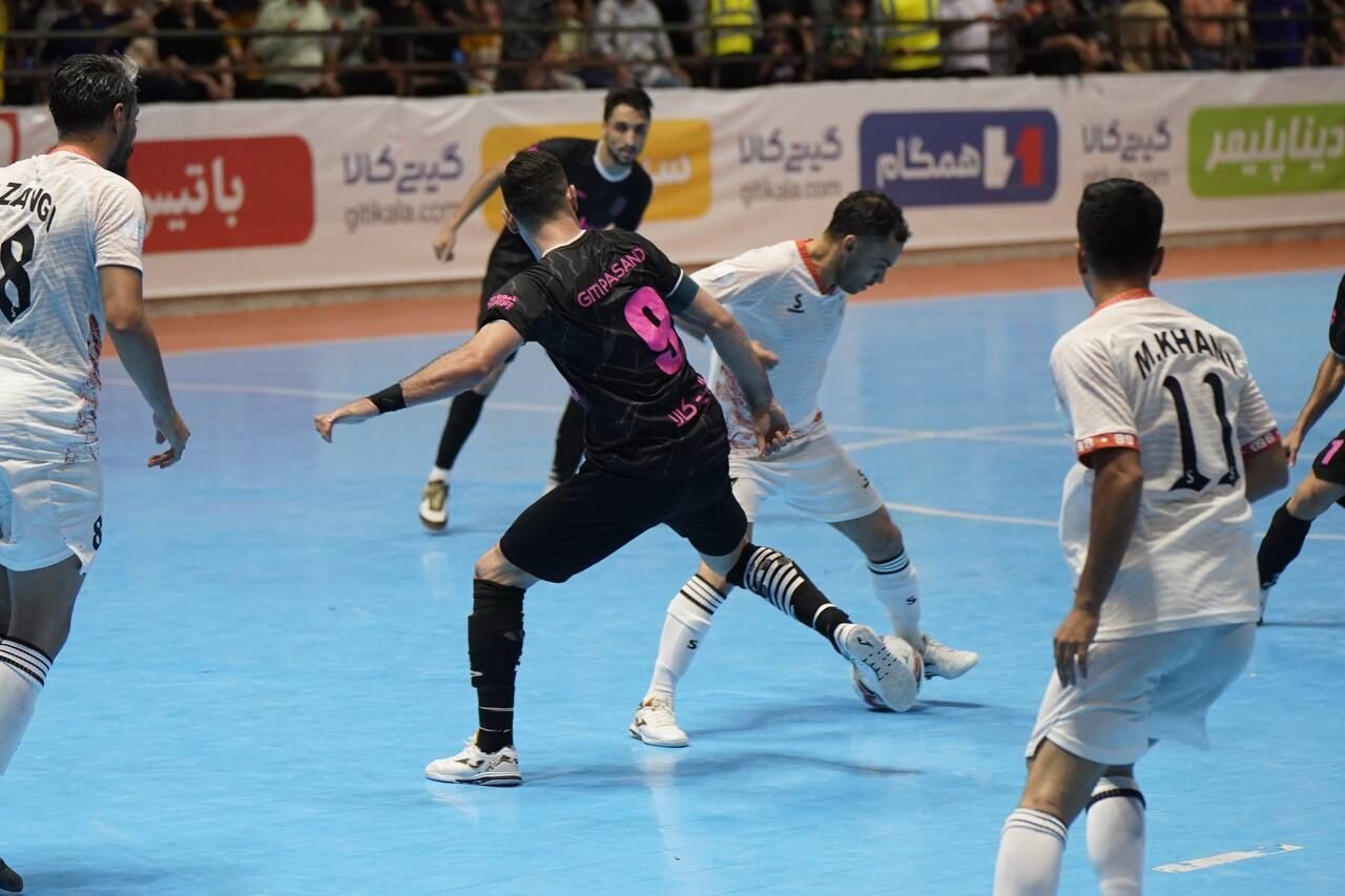 مسابقات ورزشی بازنشستگان منطقه یک تامین اجتماعی در قزوین آغاز شد مسابقات ورزشی بازنشستگان منطقه یک تامین اجتماعی در قزوین آغاز شد