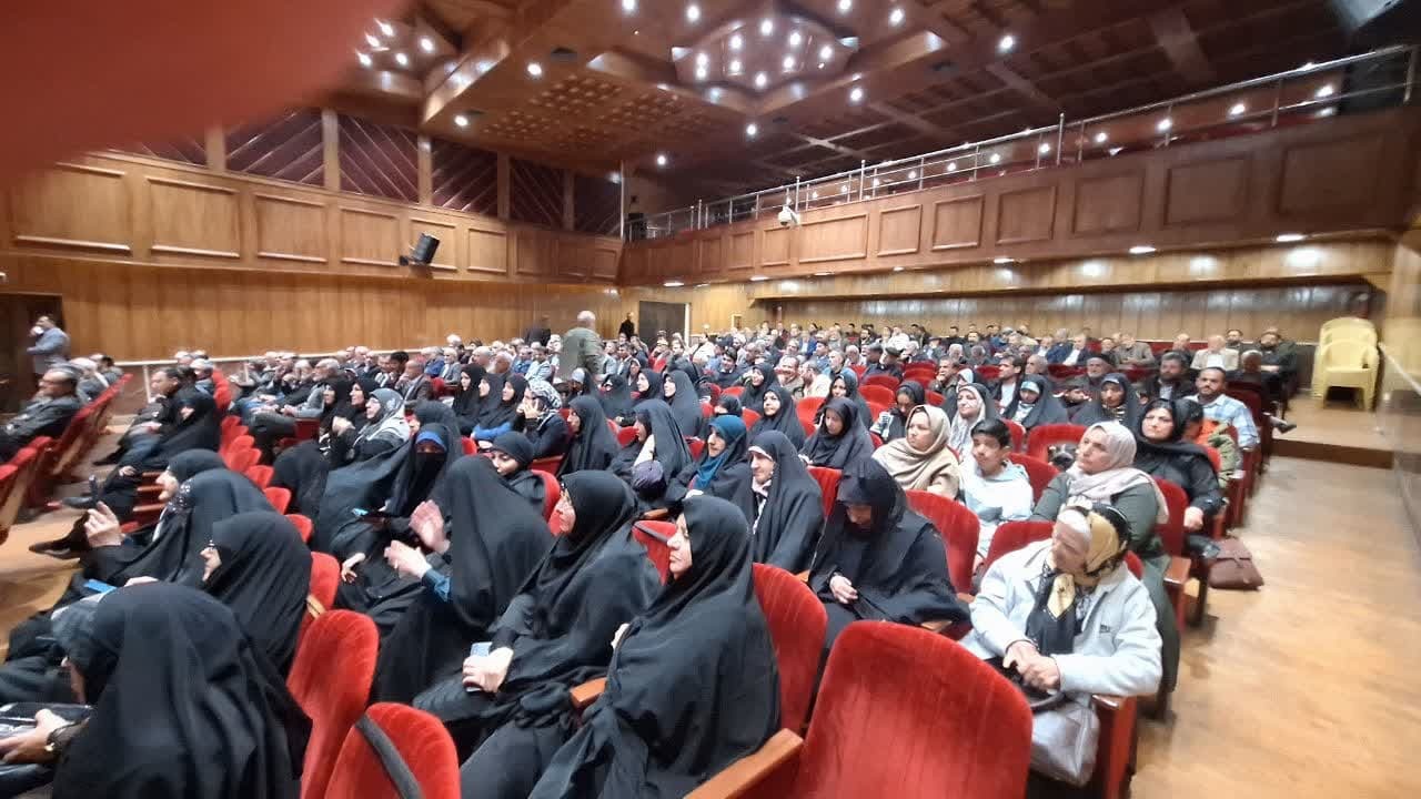 ۶۰ درصد مشکلات مردم با پیگیری نمایندگان و مدیران در استان قابل حل شدن است ۶۰ درصد مشکلات مردم با پیگیری نمایندگان و مدیران در استان قابل حل شدن است