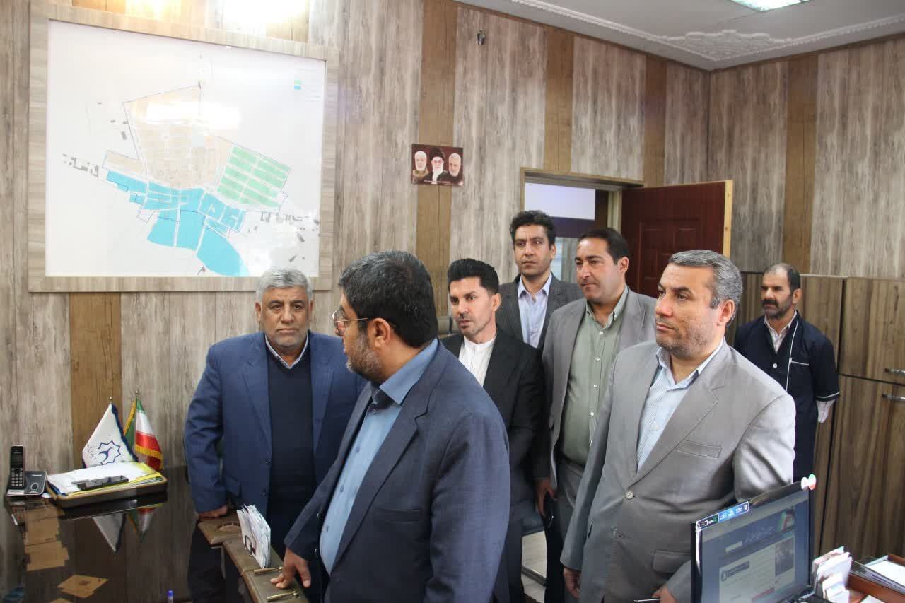 بازدید فرماندار ویژه شهرستان ری از دهیاری قمصر بخش کهریزک بازدید فرماندار ویژه شهرستان ری از دهیاری قمصر بخش کهریزک