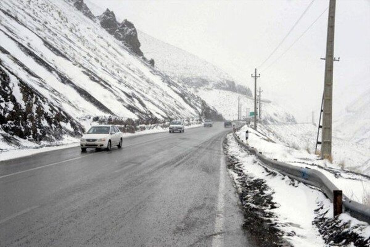 تردد در محورهای برف‌گیر کردستان روان است