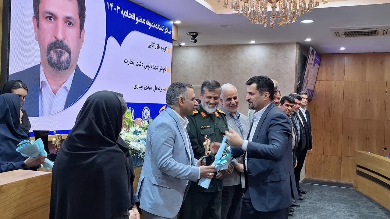 مدیرانی که با تصمیمات اشتباه فرآیند صادرات را بهم می ریزند باید پاسخگو باشند