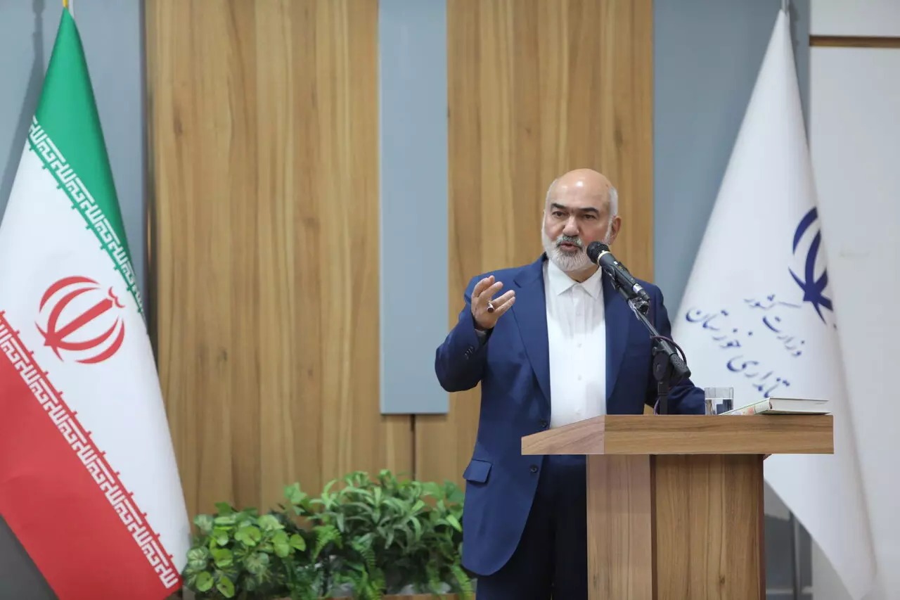 مراسم تودیع و معارفه استانداران سابق و جدید خوزستان برگزار شد