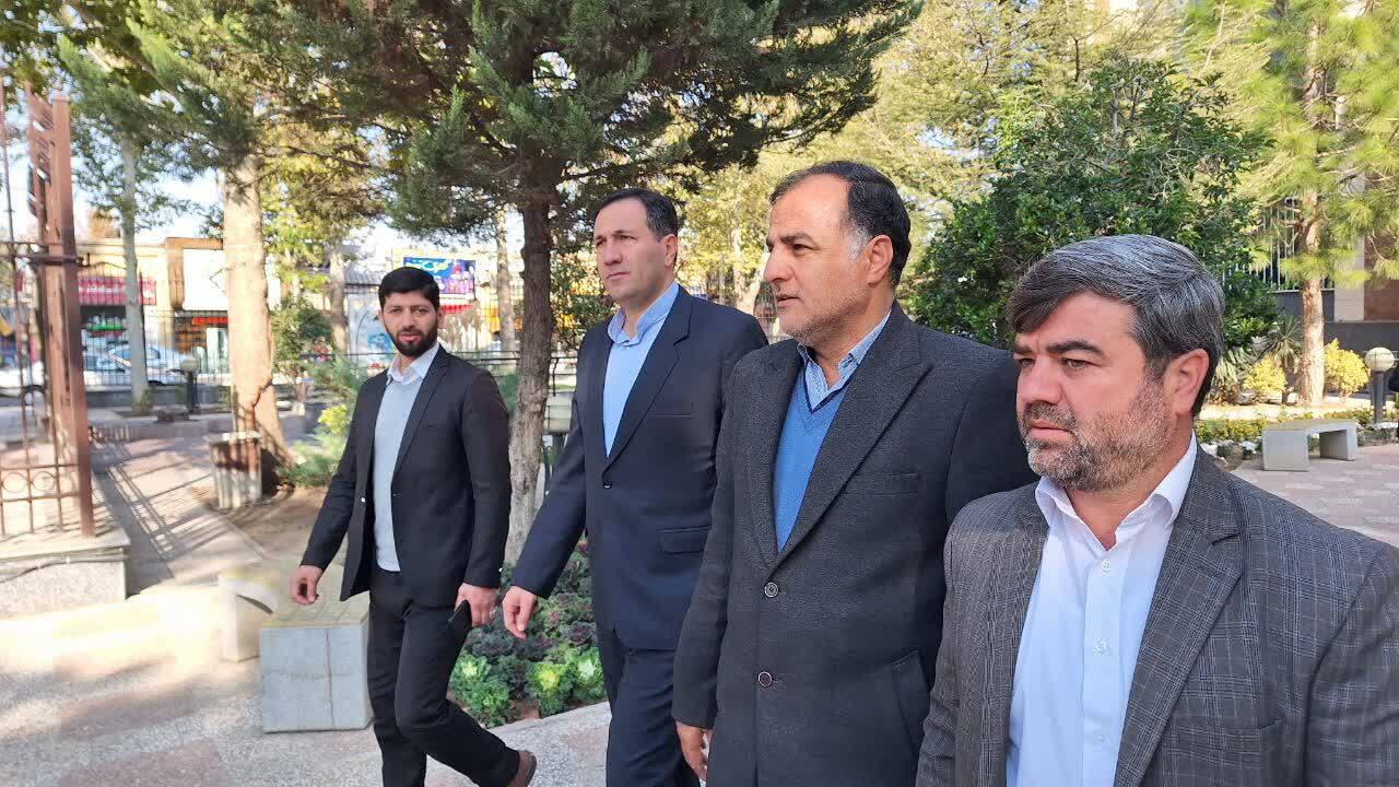 مدیرکل امور مالیاتی استان قزوین از طرحهای عمرانی شهرداری محمدیه بازدید کرد مدیرکل امور مالیاتی استان قزوین از طرحهای عمرانی شهرداری محمدیه بازدید کرد