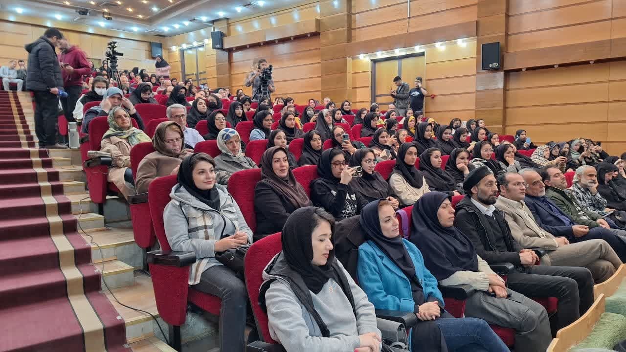 دو استاد برجسته دانشگاه بین المللی امام خمینی تجلیل شدند