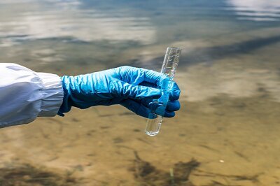 اجرای استاندارد ۱۰۱۱ برای پایش و کنترل آب خروجی تصفیه خانه‌های آب گیلان