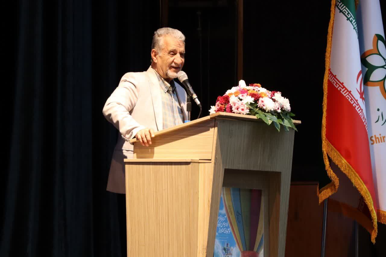 برگزیدگان جشنواره ملی ادبیات کودک شیراز معرفی شدند/ شیراز به‌عنوان مرکز ادبیات کودک و نوجوان در کشور مطرح شود