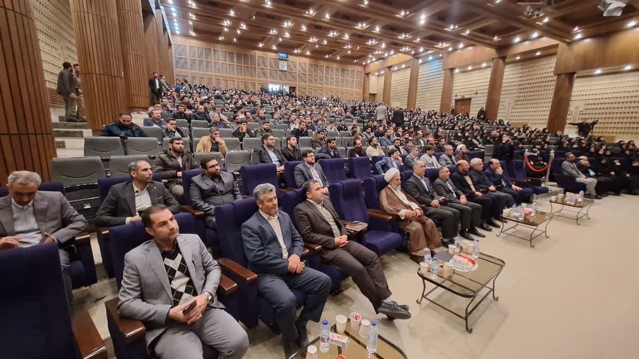 افزایش سرانه های آموزشی سالانه به ۶۰ هزار میلیارد تومان اعتبار نیاز دارد افزایش سرانه های آموزشی سالانه به ۶۰ هزار میلیارد تومان اعتبار نیاز دارد