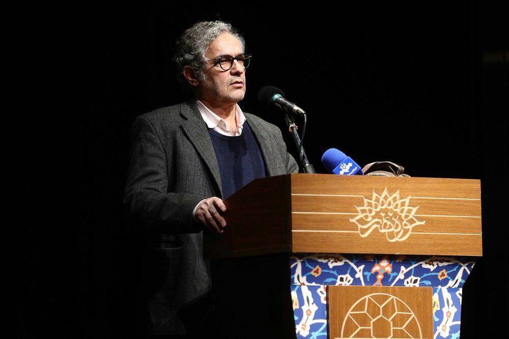 «مشت در نمای درشت» روایتگر معرفت سیدحسن حسینی است «مشت در نمای درشت» روایتگر معرفت سیدحسن حسینی است