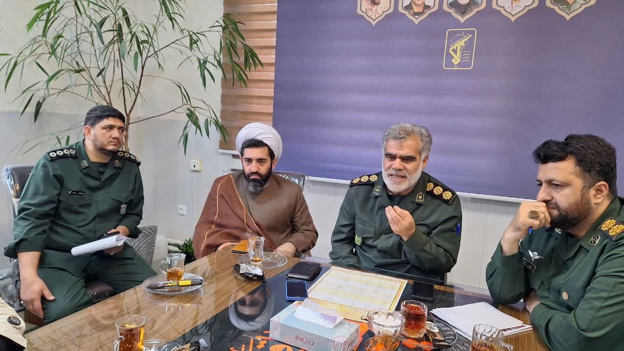 رسالت بسیج تربیت نسلی صالح برای مدیریت اینده کشور است