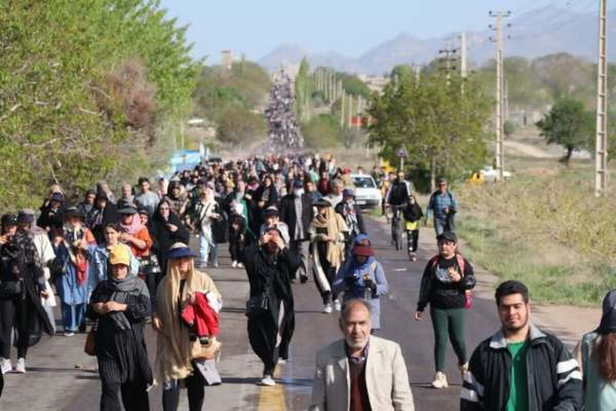 پیاده روی خانوادگی در شریف آباد برگزار می شود