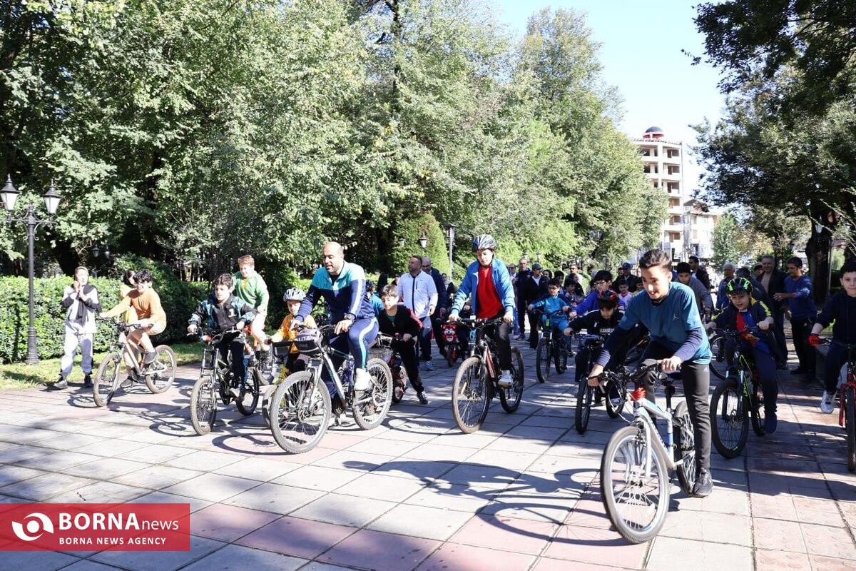 برگزاری همایش پیاده روی خانوادگی دبستان پسرانه سماء شعبه دو رشت