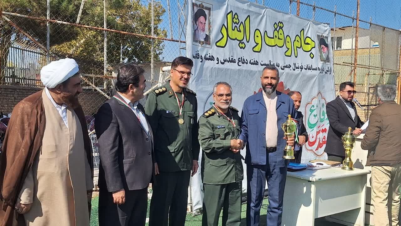 تیم شرکت توزیع نیروی برق استان قزوین قهرمان شد تیم شرکت توزیع نیروی برق استان قزوین قهرمان شد