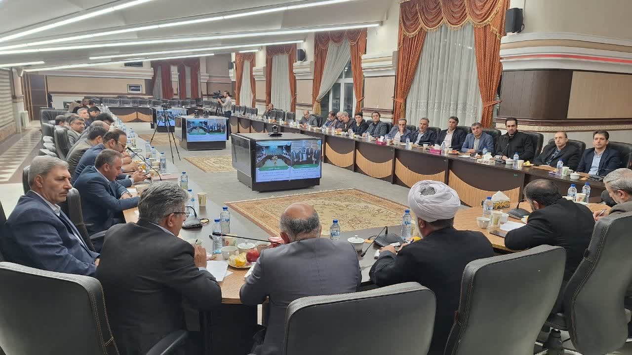 نظام مهندسی کشاورزی باید در کنار این بخش باشد و در تولید مهندسی نقش ایفا کند نظام مهندسی کشاورزی باید در کنار این بخش باشد و در تولید مهندسی نقش ایفا کند