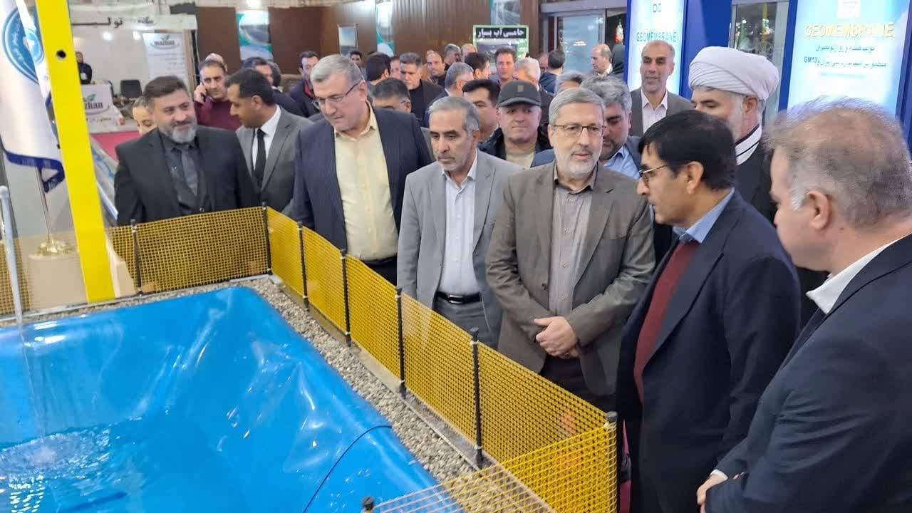 3 میلیون و 100 هکتار از اراضی کشاورزی کشور به سیستم نوین آبیاری مجهز شده است 3 میلیون و 100 هکتار از اراضی کشاورزی کشور به سیستم نوین آبیاری مجهز شده است