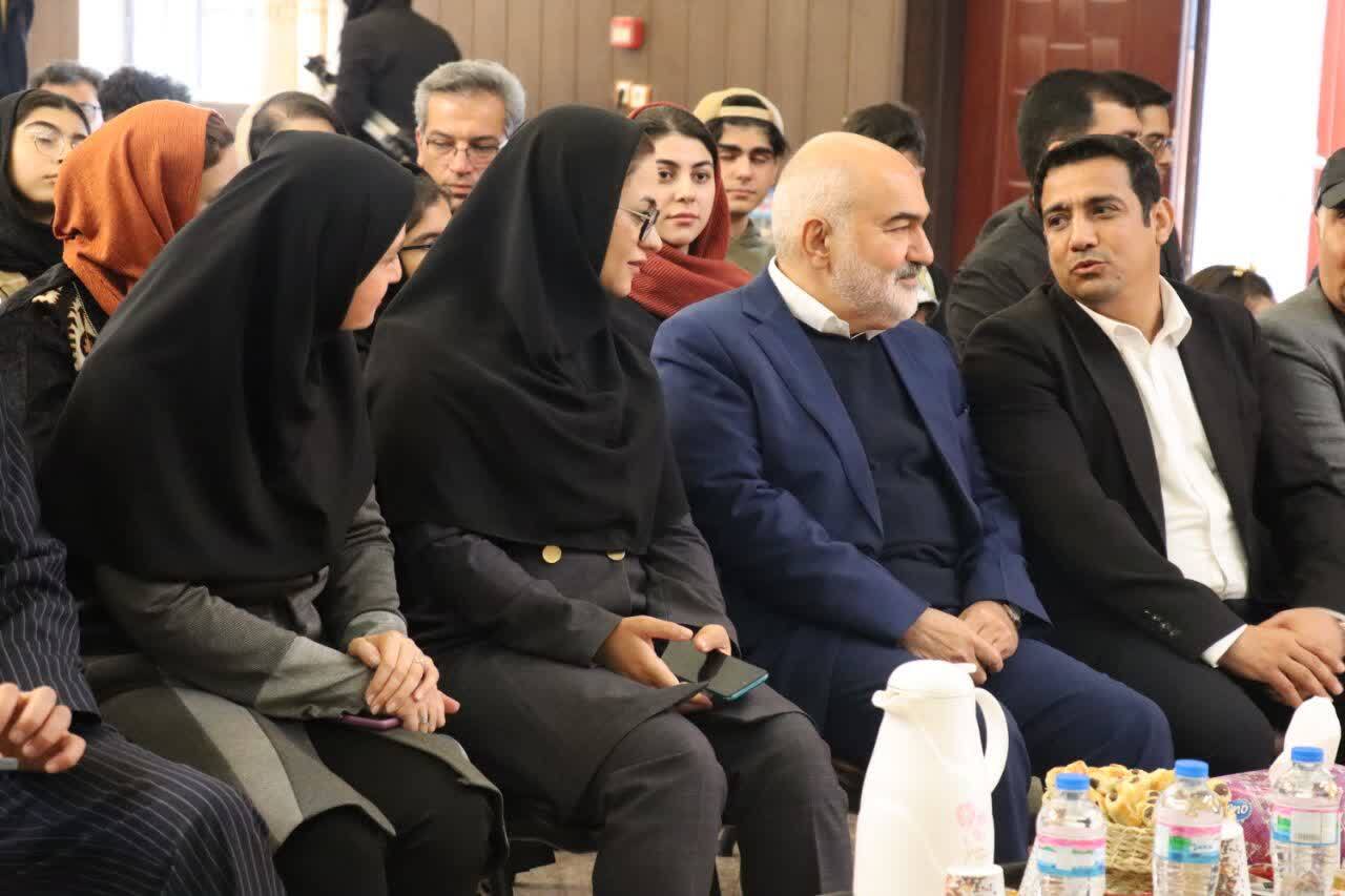 استاندار خوزستان تاکید کرد: ضرورت توسعه ورزش بانوان و حمایت از استعداهای ورزشی استان