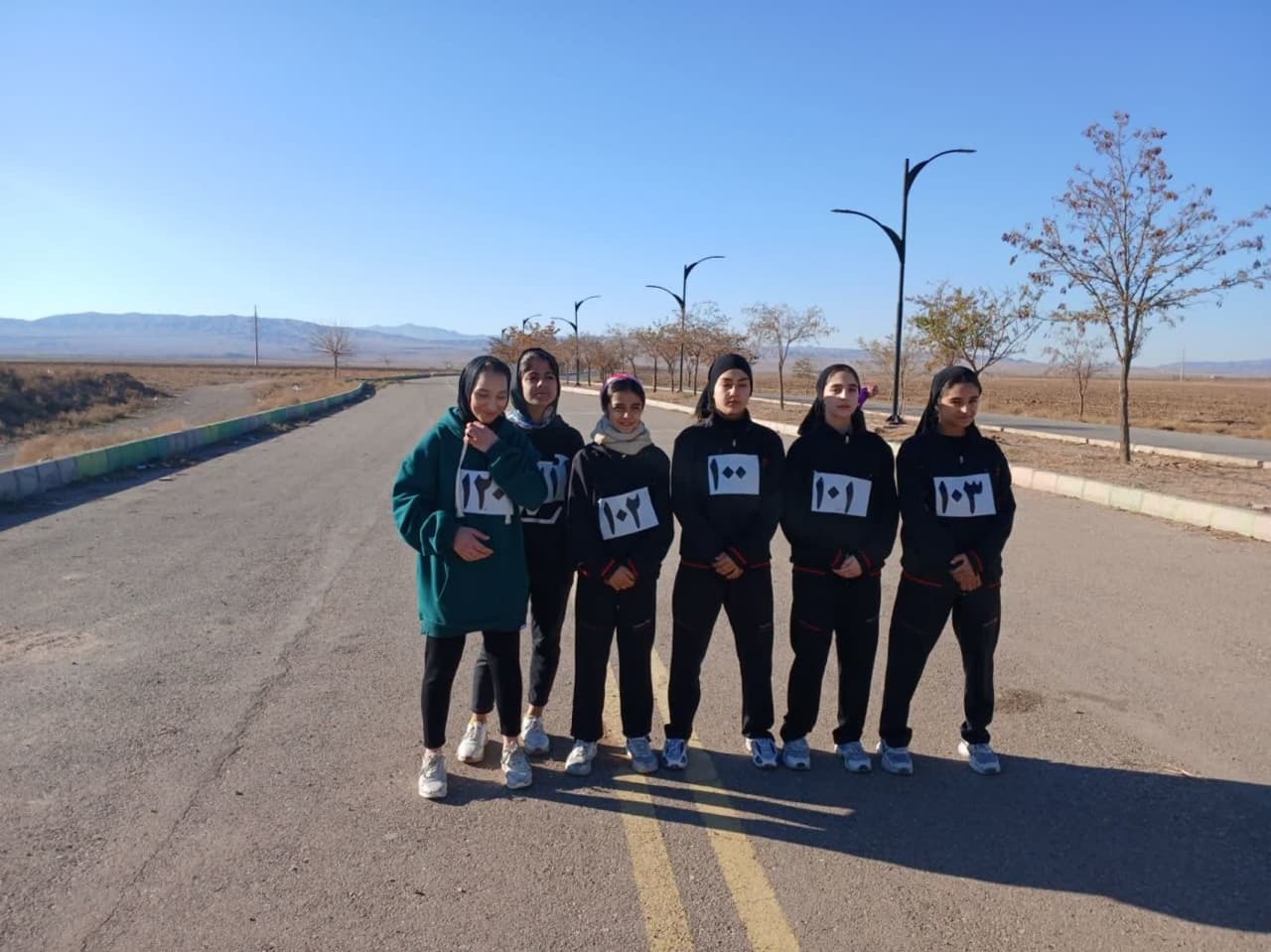 مسابقات دو صحرانوردی انتخابی و استعدادیابی در بویین زهرا برگزار شد