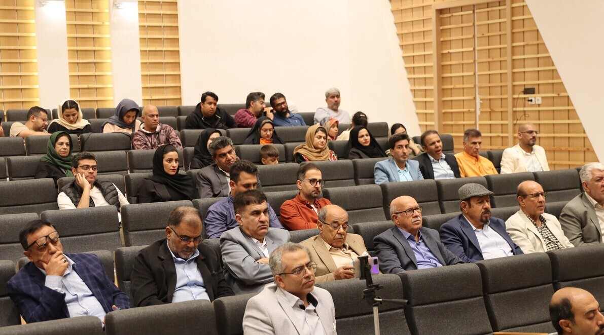 «خوراک» یک رسانه است/ لزوم حمایت همه جانبه از پژوهش در حوزه گردشگری خوراک