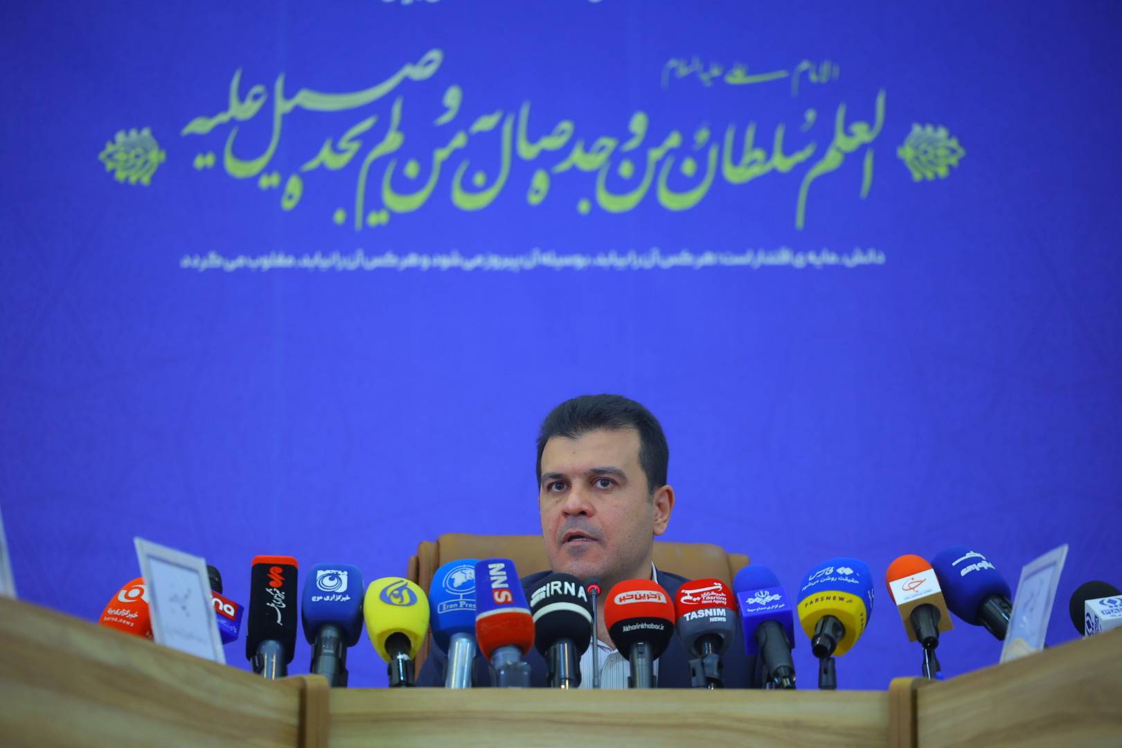 سیر تا پیاز نشست خبری ۱۰۰ روزه معاون علمی/ از طراحی دستیار هوشمند رئیس جمهور تا دریافت حقوق ماهانه برای دانشجویان دکترا و پیگیری مسکن نخبگانی