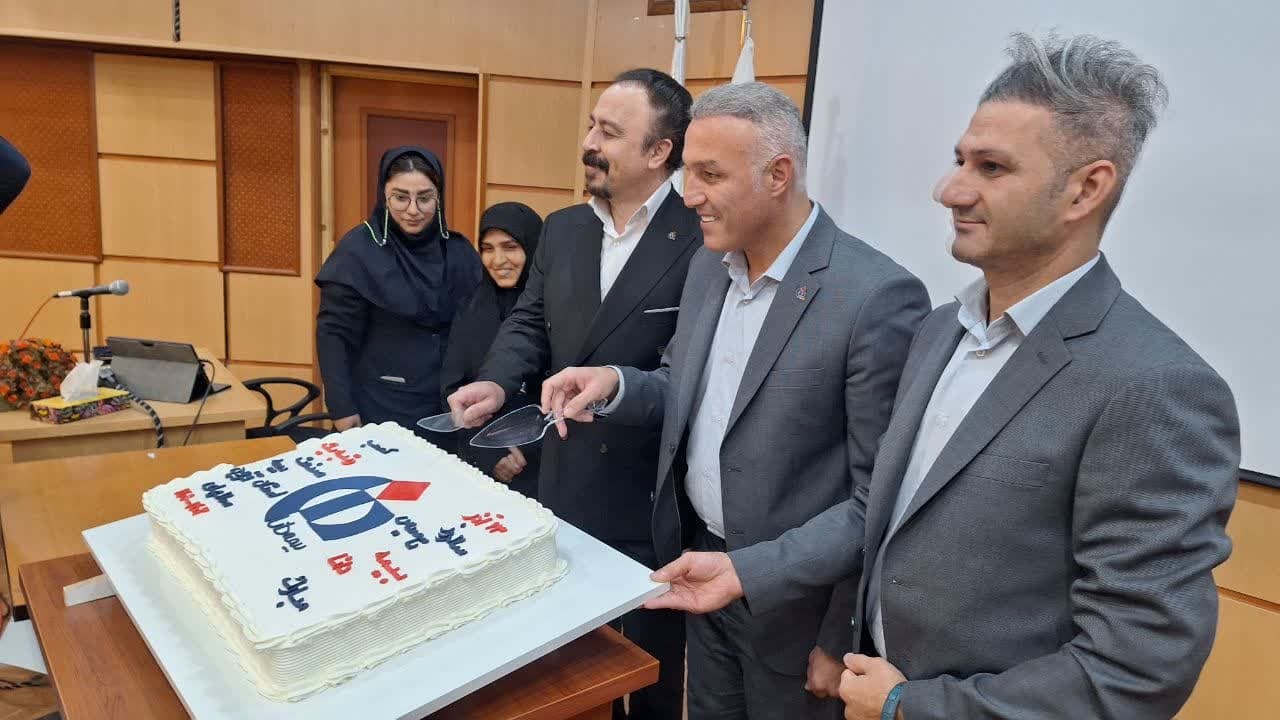 100 هزار بیمه شده از خدمات متنوع بیمه دانا در استان قزوین بهره مند شده اند 100 هزار بیمه شده از خدمات متنوع بیمه دانا در استان قزوین بهره مند شده اند